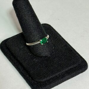 Emerald cut simple ring
