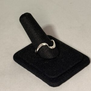 Wave ring